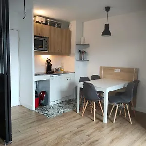 https://appartement-risoul-1850-balcons-de-sirius.fr-provencehotel.com